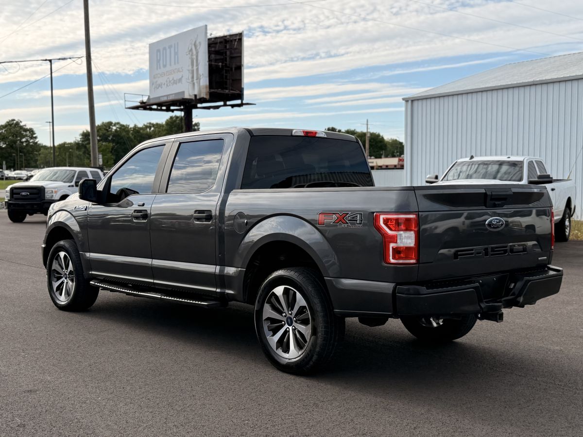 View vehicle photo 6