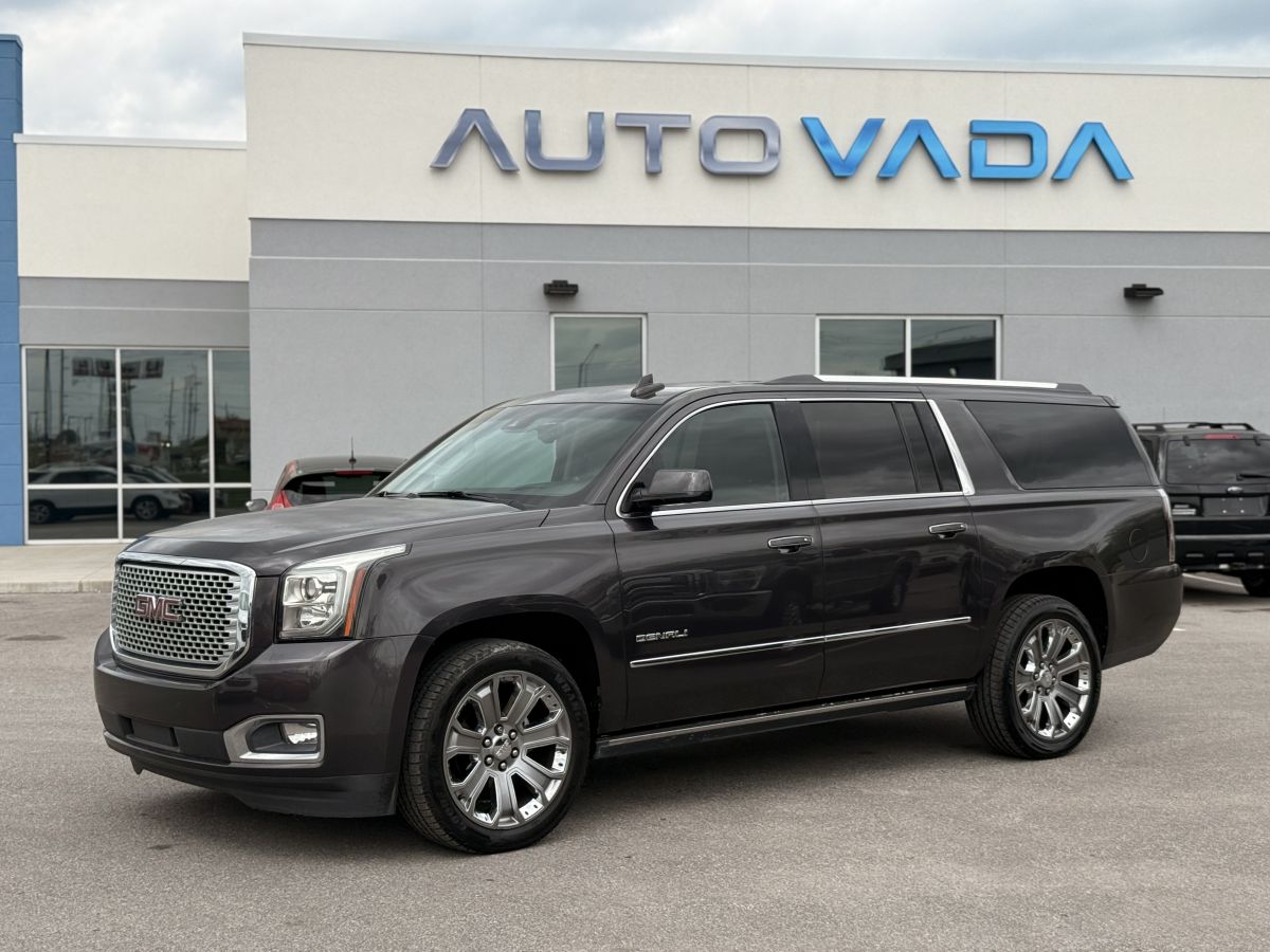 2016 GMC Yukon Denali 2WD's photo